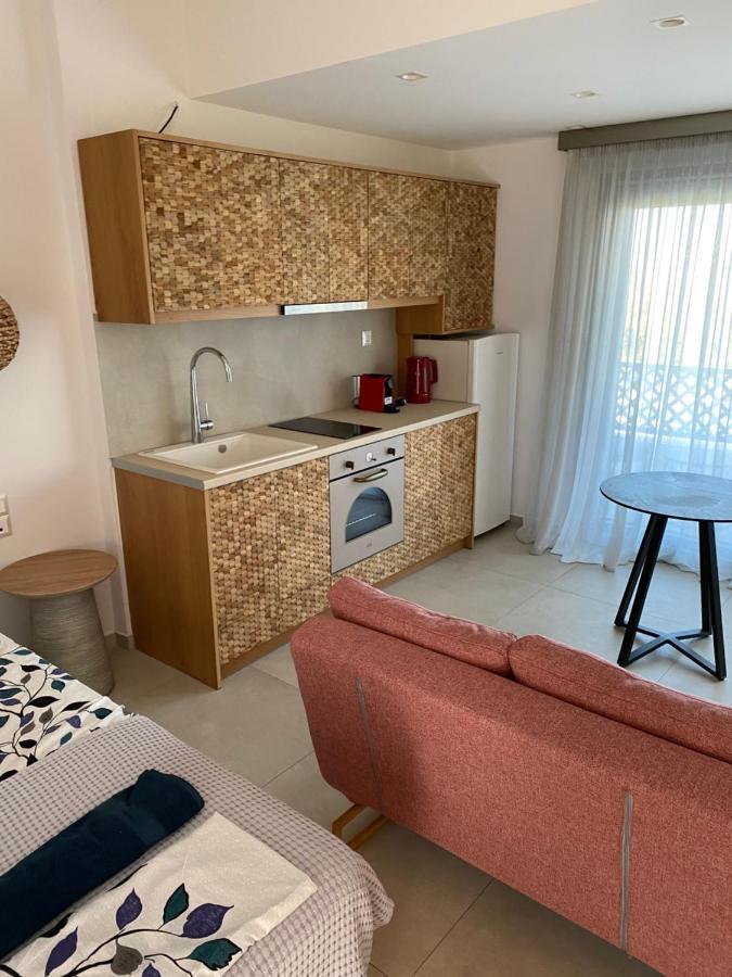 Anax Suite Pera Gyalos Luaran gambar